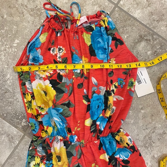 Pink Lily floral romper. Size small. Brand new NWT - Picture 6 of 8